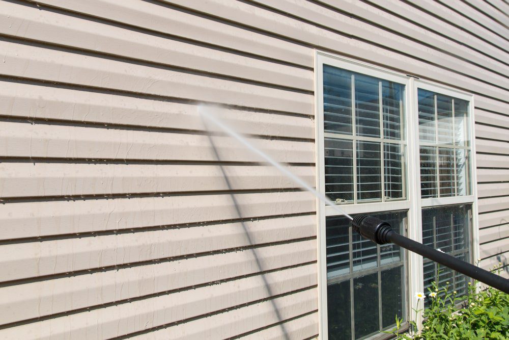 How to Properly Clean Vinyl Siding