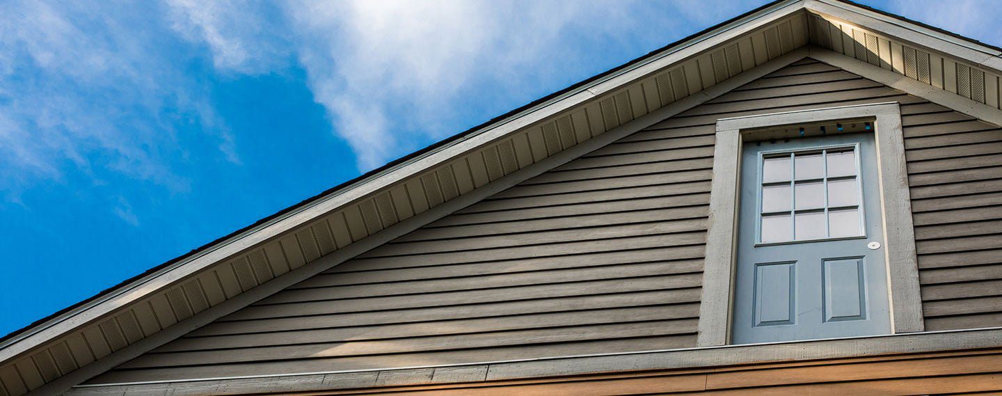 Pros and Cons of Wood Siding for Your Home